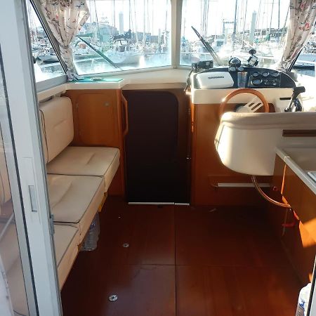 Nuit insolite à bord du bateau Exocet III Boulogne-sur-Mer Extérieur photo